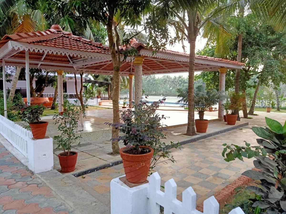 Rendezvous Place- Luxurious * Varca